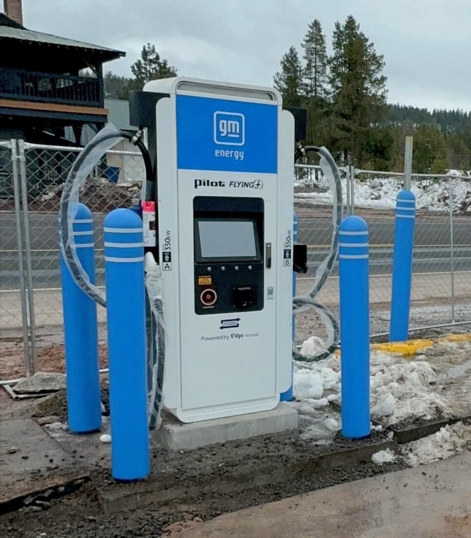 EV charging station full site